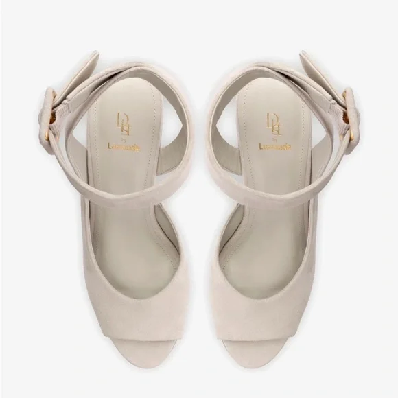 NWT Deena By Larroudé Wedge Sandal In Mushroom Grey Suede 6.5 - Picture 3 of 7